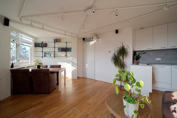 Medium property photo - Ingenhouszstraat 11, 2522 AX The Hague