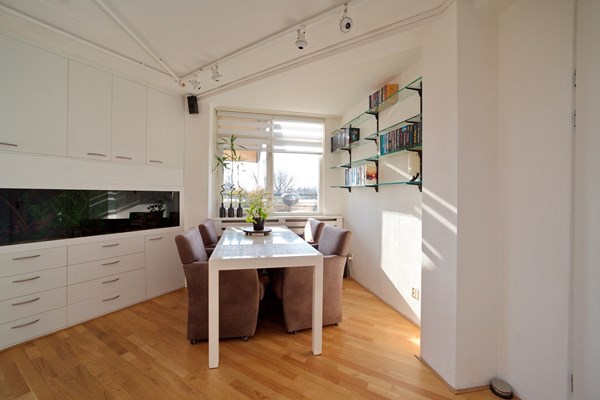 Medium property photo - Ingenhouszstraat 11, 2522 AX The Hague