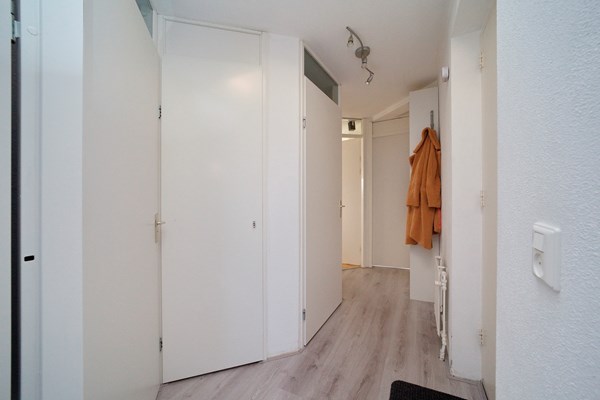 Medium property photo - Ingenhouszstraat 11, 2522 AX The Hague