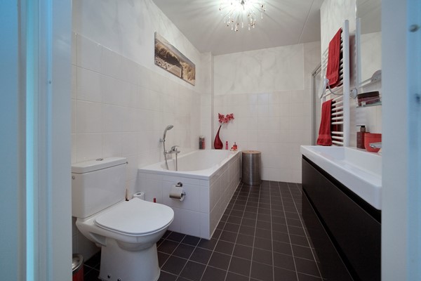 Medium property photo - Bergermeerstraat 99, 2493 XG Den Haag