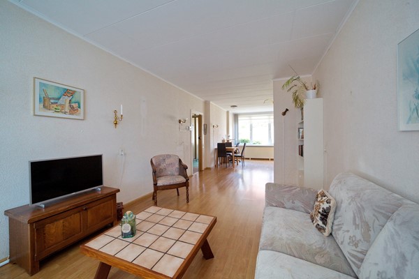 Medium property photo - Tienhovenselaan 27, 2574 SW The Hague