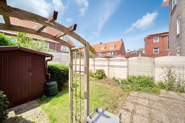 Medium property photo - Tienhovenselaan 27, 2574 SW The Hague