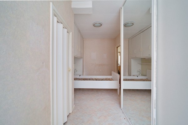 Medium property photo - Tienhovenselaan 27, 2574 SW The Hague
