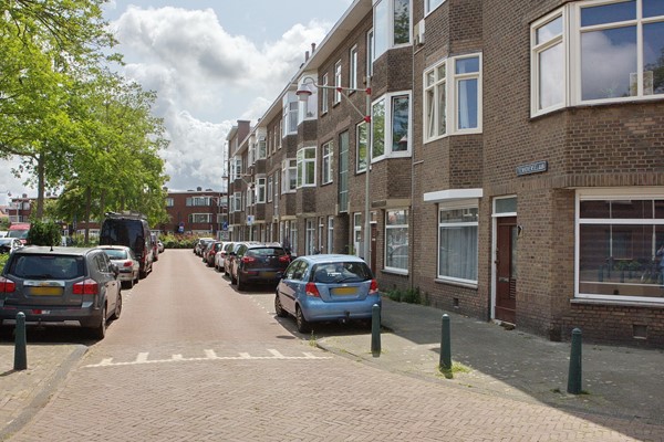 Medium property photo - Tienhovenselaan 27, 2574 SW The Hague