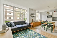 Sold subject to conditions: Esmoreitstraat 56-1, 1055 CJ Amsterdam