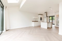 New for rent: Krommehoekstraat 16, 1104 KV Amsterdam