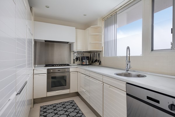 Medium property photo - Maarten Lutherweg 117, 1185 AL Amstelveen