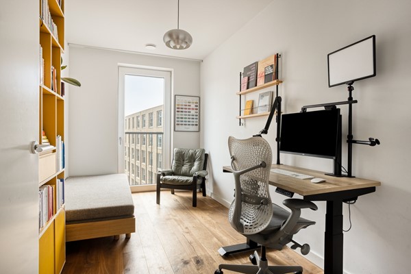 Medium property photo - Nida Senffstraat 153, 1095 MX Amsterdam