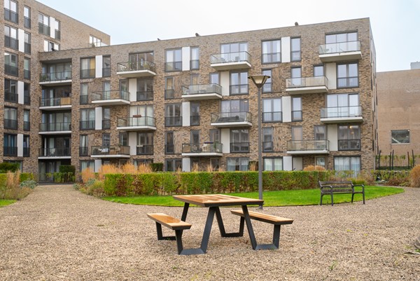 Medium property photo - Nida Senffstraat 153, 1095 MX Amsterdam