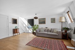 Sold subject to conditions: Van Ostadestraat 220-4, 1073 TT Amsterdam