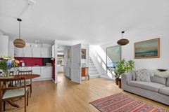 Sold subject to conditions: Van Ostadestraat 220-4, 1073 TT Amsterdam