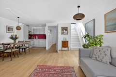 Sold subject to conditions: Van Ostadestraat 220-4, 1073 TT Amsterdam