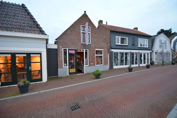 Property photo - Dorpsstraat 48, 4356AK Oostkapelle