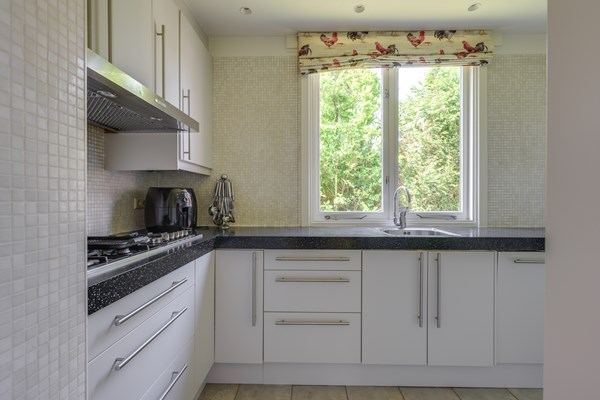 Medium property photo - Veursestraatweg 124A, 2265 CH Leidschendam