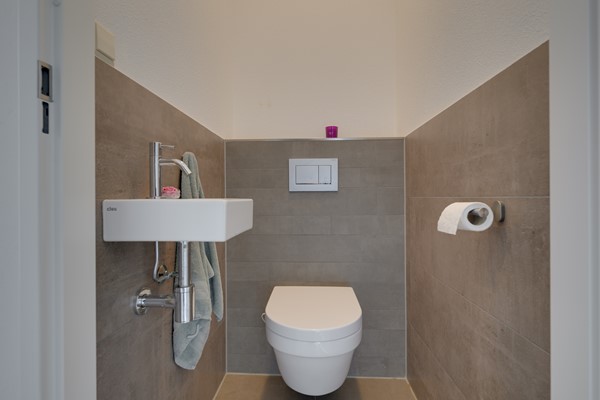 Medium property photo - Spaarwaterhof 24, 2593 RS The Hague