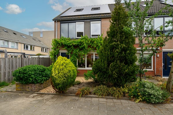 Medium property photo - Alexander Adamskistraat 1, 2251 RT Voorschoten