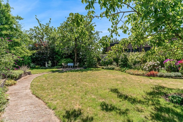 Medium property photo - Wasbeeklaan 5, 2361 HG Warmond