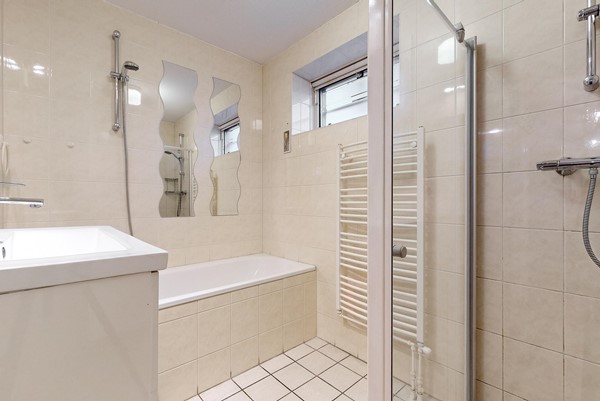 Medium property photo - Lobeliuslaan 198, 2341 PL Oegstgeest