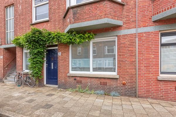 Medium property photo - Loudonstraat 16, 2593 RW Den Haag