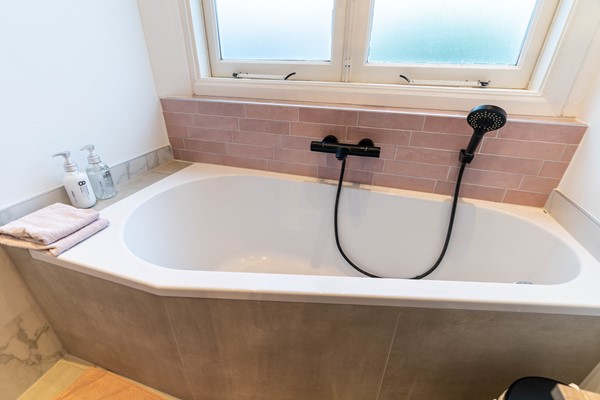 Medium property photo - Usselincxstraat 136, 2593 VP Den Haag