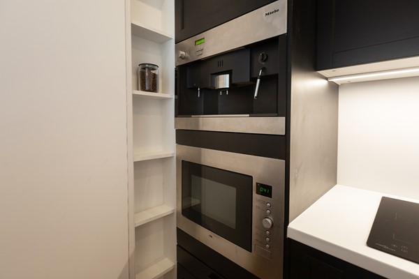 Medium property photo - Gevers Deynootweg 113A, 2586 HJ Den Haag