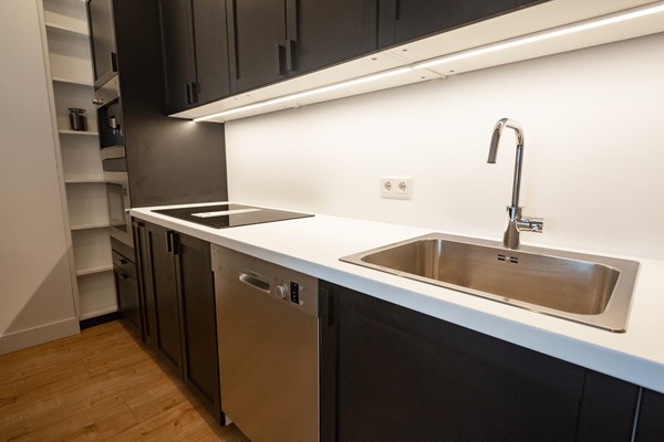 Medium property photo - Gevers Deynootweg 113A, 2586 HJ Den Haag