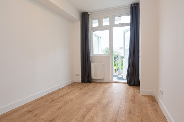Medium property photo - Gevers Deynootweg 113A, 2586 HJ Den Haag
