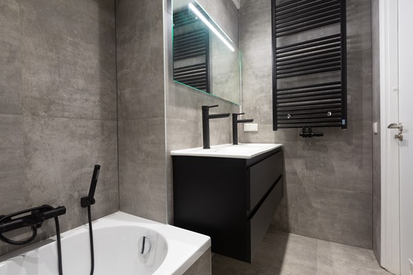 Medium property photo - Gevers Deynootweg 113A, 2586 HJ Den Haag