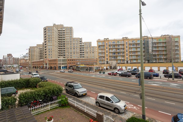 Medium property photo - Gevers Deynootweg 113A, 2586 HJ Den Haag