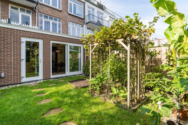 Medium property photo - Hendrik Zwaardecroonstraat 84, 2593 XT Den Haag