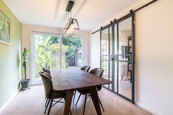 Medium property photo - Hendrik Zwaardecroonstraat 84, 2593 XT Den Haag