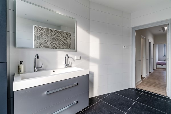 Medium property photo - Hofwijckplein 72, 2515 RM Den Haag