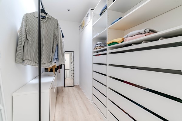 Medium property photo - Hofwijckplein 72, 2515 RM Den Haag