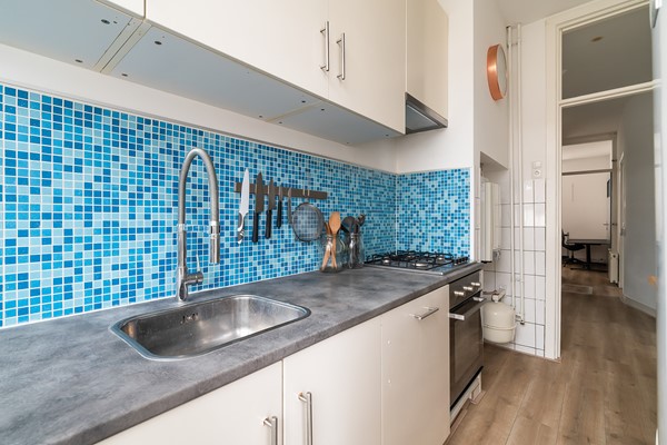 Medium property photo - De Vriesstraat 87, 2593 XH Den Haag