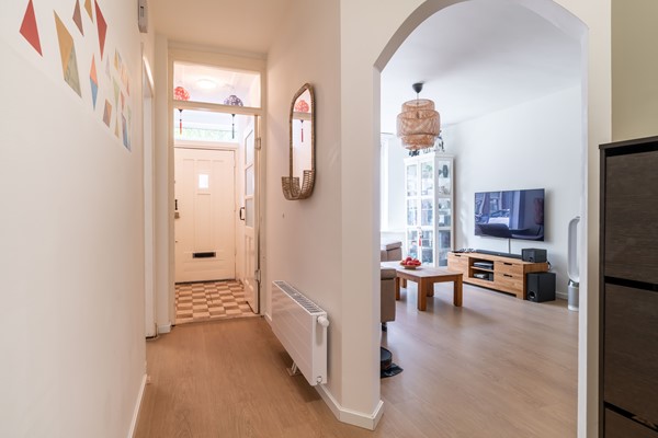 Medium property photo - Hendrik Zwaardecroonstraat 84, 2593 XT Den Haag