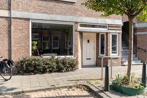 Medium property photo - Hendrik Zwaardecroonstraat 84, 2593 XT Den Haag