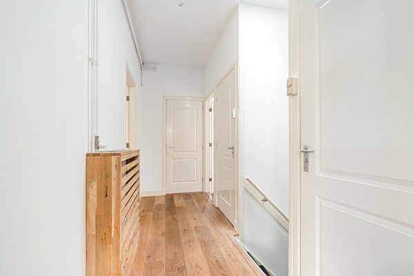 Medium property photo - Van Lansbergestraat 10, 2593 SE Den Haag