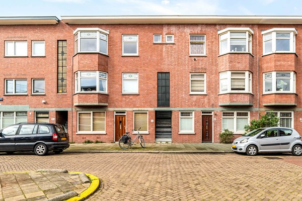 Medium property photo - Van Lansbergestraat 10, 2593 SE Den Haag