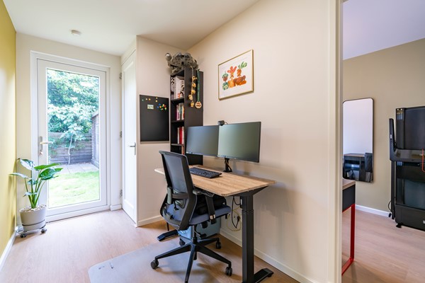 Medium property photo - Hendrik Zwaardecroonstraat 84, 2593 XT Den Haag