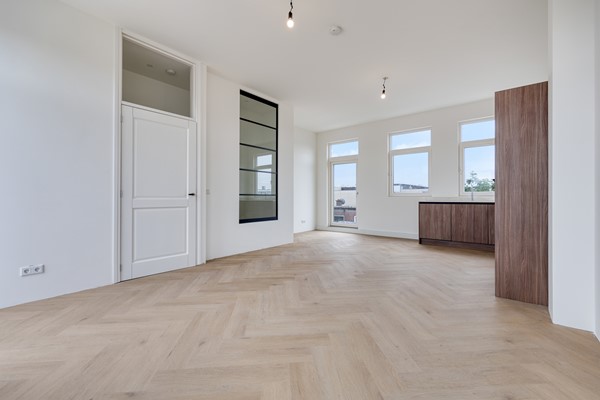 Medium property photo - Frederik Ruyschstraat 25, 2563 VV Den Haag