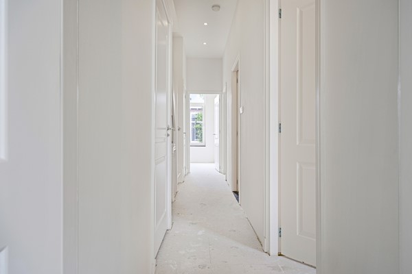 Medium property photo - Frederik Ruyschstraat 25, 2563 VV Den Haag