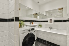 New for sale: Jan van Galenstraat 111D, 1056 BK Amsterdam