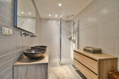 Under offer: Valentijnkade 119, 1095 JL Amsterdam