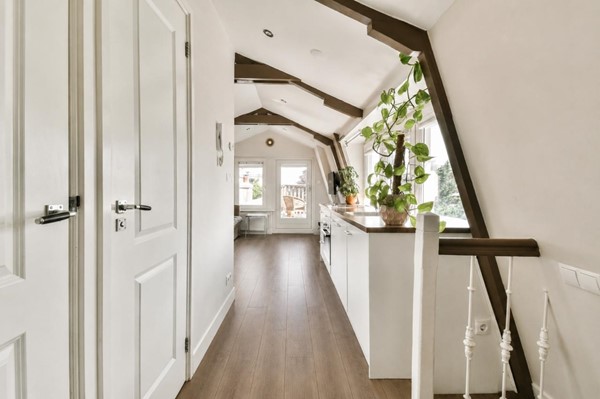Medium property photo - Vijzelstraat 95-4, 1017 HH Amsterdam