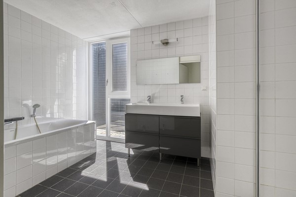 Medium property photo - Barwoutswaarder 17A, 3449 HE Woerden