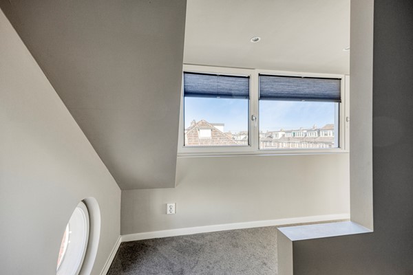 Foto - Te koop: Tulpstraat 32, 3442 BL Woerden