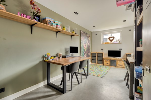 Foto - Te koop: Meidoornlaan 8, 3481 XL Harmelen