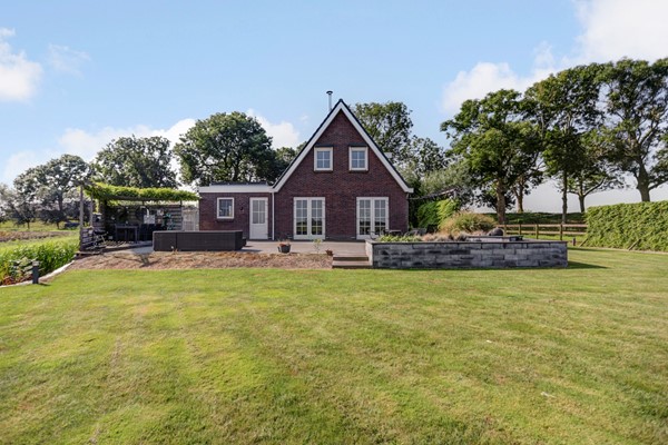 Property photo - Middelsluissedijk OZ 47, 3281LC Numansdorp