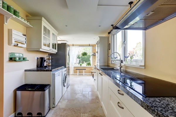 Medium property photo - Koninginneweg 2, 3284 KJ Zuid-Beijerland