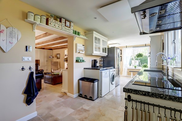 Medium property photo - Koninginneweg 2, 3284 KJ Zuid-Beijerland